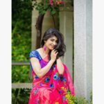 Aditi Prabhudeva Instagram - 1st or 2nd ?? 😍 #saree #ondemand #favorite #throwback #indian #loveyouall Saree Love