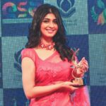 Aditi Prabhudeva Instagram - ರಂಗನಾಯಕಿ IFFI2019 ರಲ್ಲಿ ಪ್ರದರ್ಶನಗೊಂಡ ಏಕೈಕ ಕನ್ನಡ ಚಿತ್ರ. ನಾನು ಹೆಮ್ಮೆಯ ಕನ್ನಡತಿ ಎಂದು ಬೀಗುವುದಕ್ಕೆ ಇಷ್ಟು ಸಾಕಲ್ಲವೇ . Happy & proud to receive the Red Carpet honour at IFFI 2019 for the cast & crew of RANGANAYAKI..! Thanks for all the love and support ♥️
