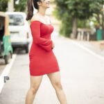Aditi Prabhudeva Instagram - Swipe 👉 Last few pictures in this look 🙈🙈😍😘 #favoritepic #goodday❤ #candid