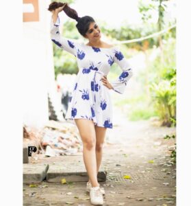 Aditi Prabhudeva Instagram - #swipe 1 st ,2nd or 3 rd ?? 😜