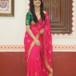 Aditi Prabhudeva Instagram - 💖 . . . . . #sareelove #candid #ethnic @koushi6055 tq @laxmikrishnaofficial tq