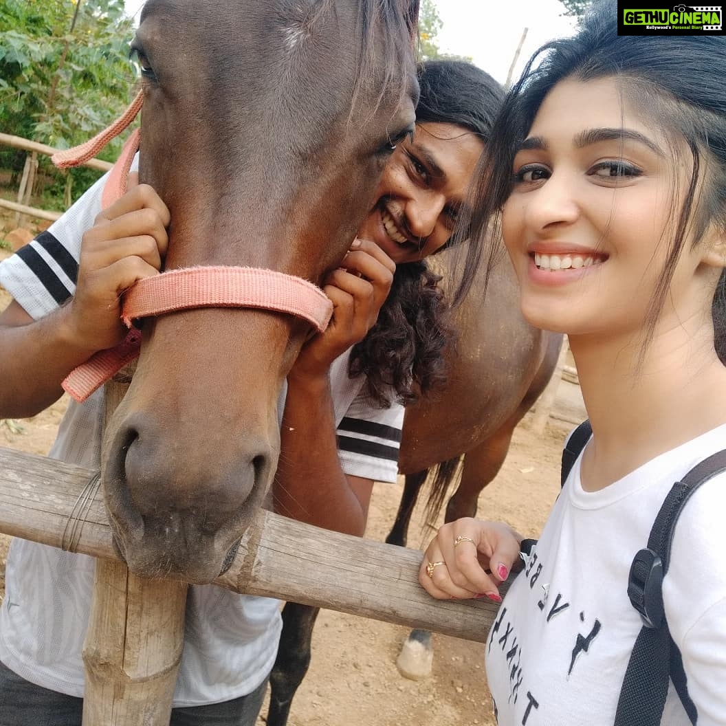 Aditi Prabhudeva Instagram - 🌼 Happiness 🌼 @prani_the_pet_sanctuary