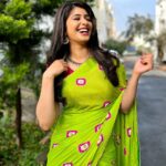 Aditi Prabhudeva Instagram - Be ur own reason to SMILE 💚