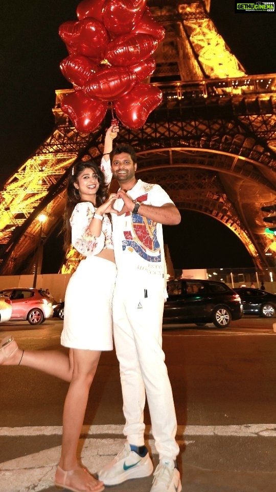 Aditi Prabhudeva Instagram - ❤️ @aditiprabhudeva Eiffel Tower