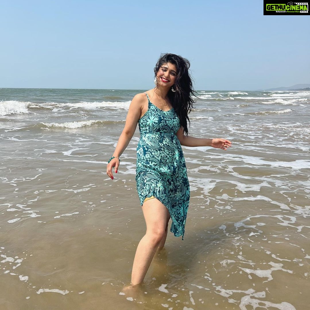 Aditi Prabhudeva Instagram - Let ur soul glow 🌻