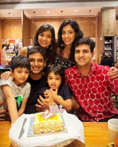 Aditi Sharma Instagram - Happpyyyy birthday my  handsome boyyyy🕺♥️ @sarwarahuja 
Grateful to the universe for making me meet you 👩‍❤️‍👨
You are myyy…😉 everything 😘 stay crazy you nature lover 🥳💓 #birthdayboy🎉 
thank you @dr.shvetas @rohitadalti