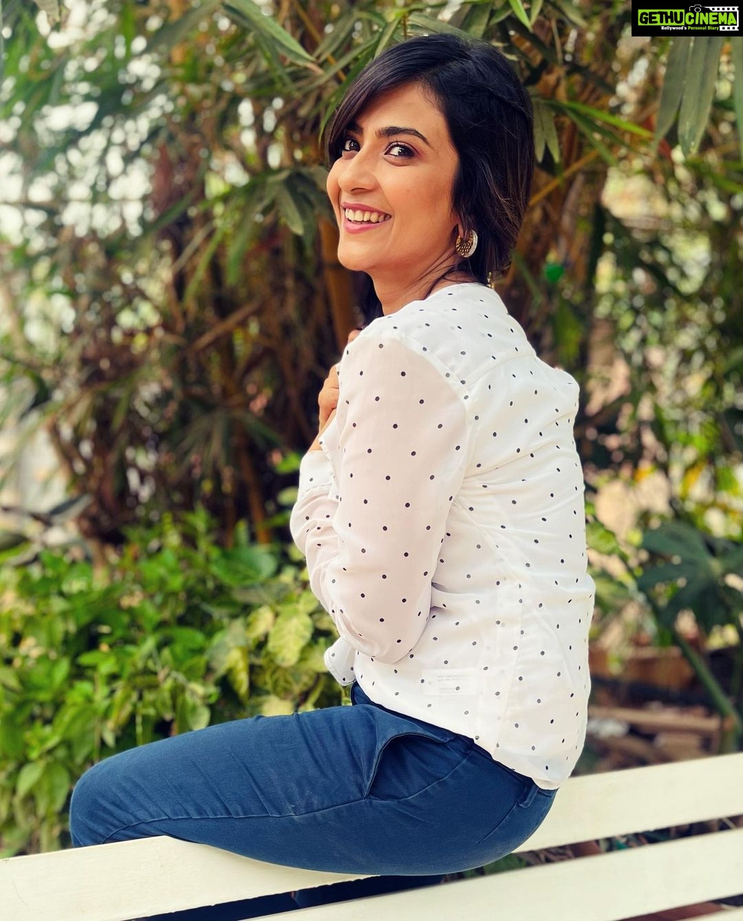 Aditi Sharma Instagram - #saturdaze π€π Donβt just GO through life , GROW through life π¦