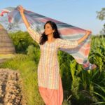 Aditi Sharma Instagram - Hapyyy Sunday 🌼💓 Kind heart , fierce mind , brave spirit 🦋 #beyourself #believe 🦄