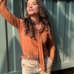 Aditi Sharma Instagram - KATHA and ADITI in these outfits>>> 💖🤌🏻🧿❤️🌸 . . @aditidevsharma 💕 . . #kathaankahee #trending #katha #aditidevsharma