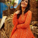 Aditi Sharma Instagram - 🧚🏻‍♀️🧡 #saturdayvibes 🍀