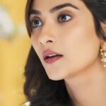 Aditi Sharma Instagram - Do Dil mil rahe h......❤️❤️❤️❤️❤️ Like, share and follow👉 @mirza_lkc #kathaankahee #katha #aditisharma #sonytv #lovestatus #newreel #reel #trending