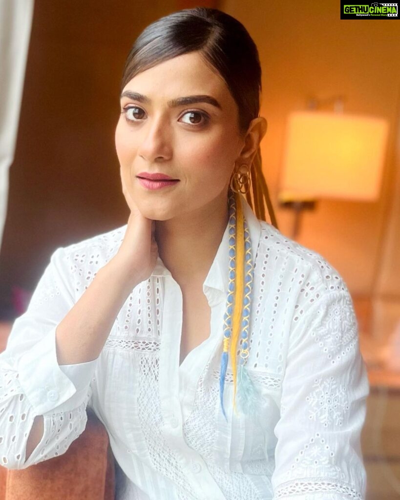 Aditi Sharma Instagram - Beauty begins the moment you decide to be yourself 🦋 @hairbyharrybajwa @prabhmakeover @drad.dreadsetgo 🌸