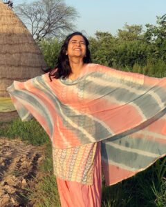 Aditi Sharma Instagram - Hapyyy Sunday 🌼💓
Kind heart , 
fierce mind ,
brave spirit 🦋
#beyourself #believe 🦄