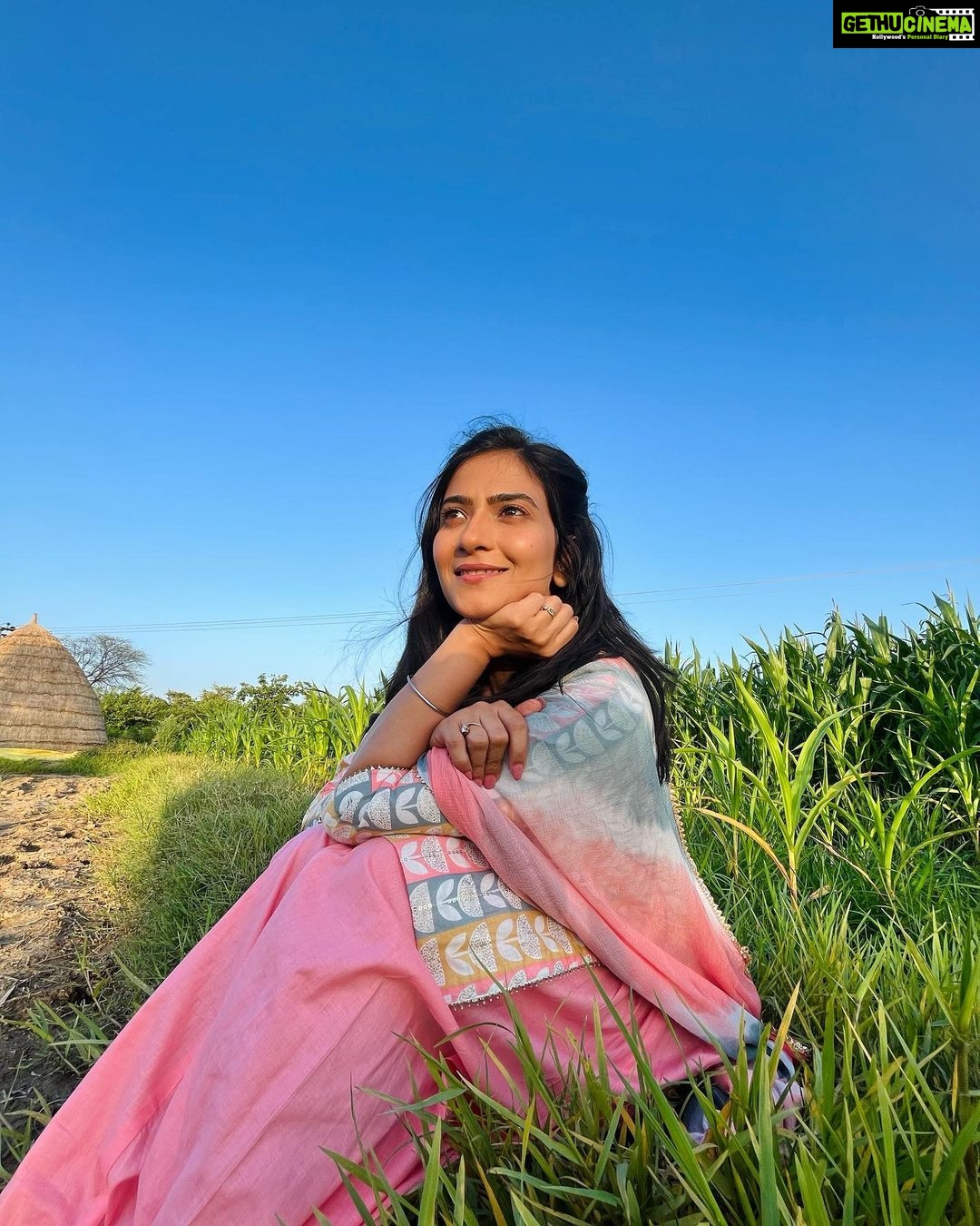 Aditi Sharma - 24.7K Likes - Most Liked Instagram Photos