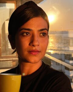 Aditi Sharma Instagram - Sunsets are God’s painting in d sky😇 also every sunset brings the promise of a new dawn🧚🏻‍♀️🌅
#sunsetlovers #nature #gratitude #subsetvibes 
📸 @pavitrsaith