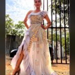 Aditi Sharma Instagram - Smile🌈 Sparkle 💫 Shine✨ 💃🌸 #loveyourself #gratitude Outfit: @geishadesigns Styling: @styling.your.soul Jewellery: @fashionjewellery_21 @brandempower.in #NationalQualityAwards #NQA2023 #brandempower