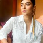 Aditi Sharma Instagram - Beauty begins the moment you decide to be yourself 🦋 @hairbyharrybajwa @prabhmakeover @drad.dreadsetgo 🌸