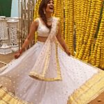 Aditi Sharma Instagram - 💃💃💃💃💓 #thursdayvibes #live