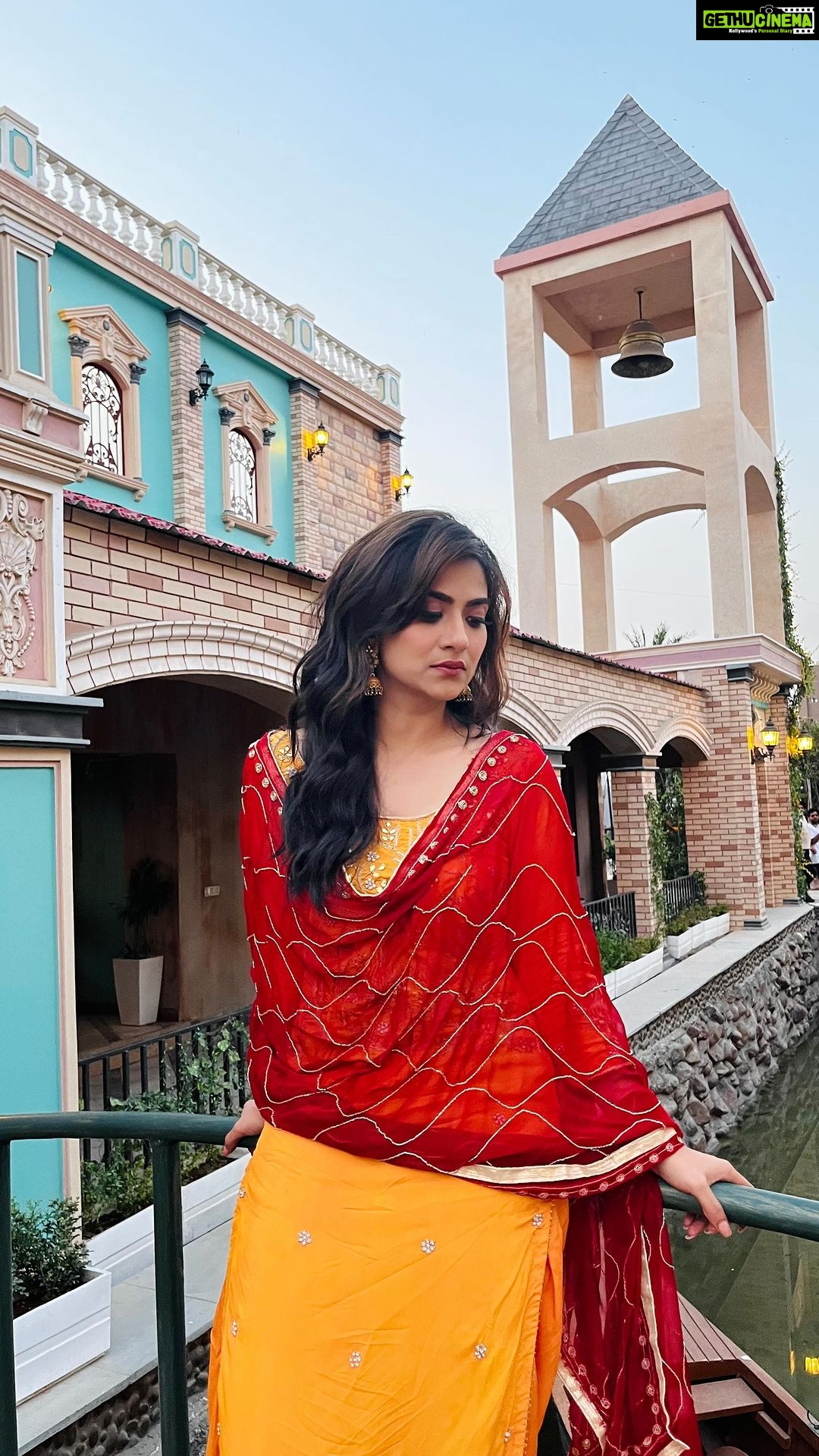 Aditi Sharma Instagram - 💃🌼 be yourself , everyone else is taken 😻 #fridayvibes 💫 #rainyday ☔️