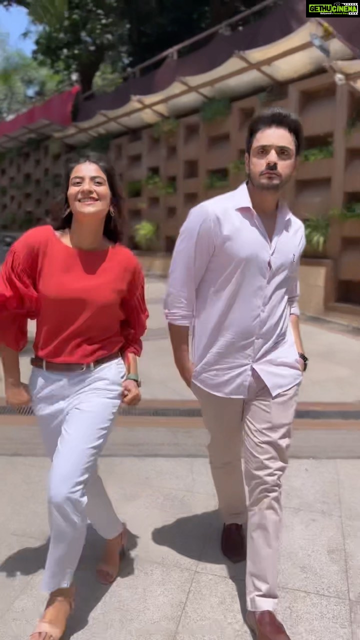 Aditi Sharma Instagram - Sometimes just Staying Alive is good Enough 💃💓🕺 #kathaankahee @official_sphereorigins @sonytvofficial