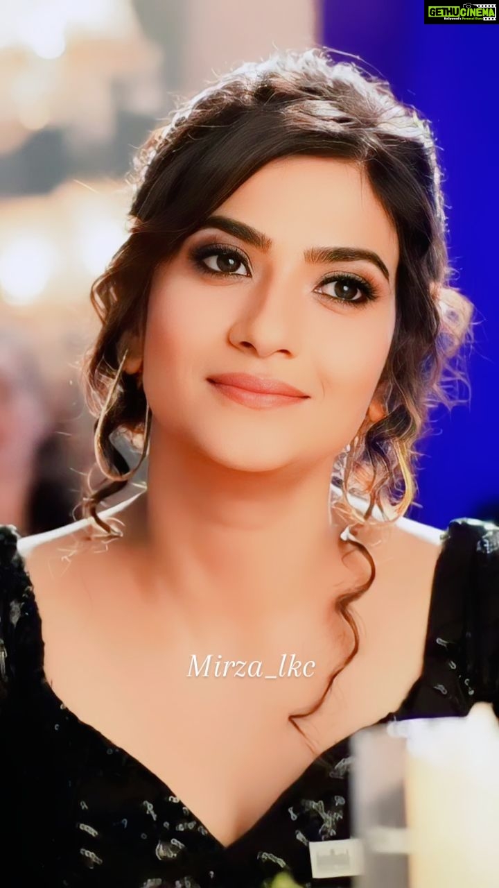 Aditi Sharma Instagram - Like share and follow for more @mirza_lkc @aditidevsharma #reels #trending #aditidevsharma #kathaankahee #kaviaan #blackdresses #beautifulgirls