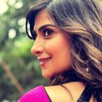 Aditi Sharma Instagram - Desi Girl 💃🌈 Don’t let anyone dull your Sparkle ✨💓 #wednesdayvibes #countyourblessings 💫#positivevibes