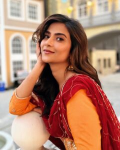 Aditi Sharma Instagram - ‘Those who don’t believe in magic 💫, never find it ‘😇 #countyourblessings #lifeisgood 🌈💓