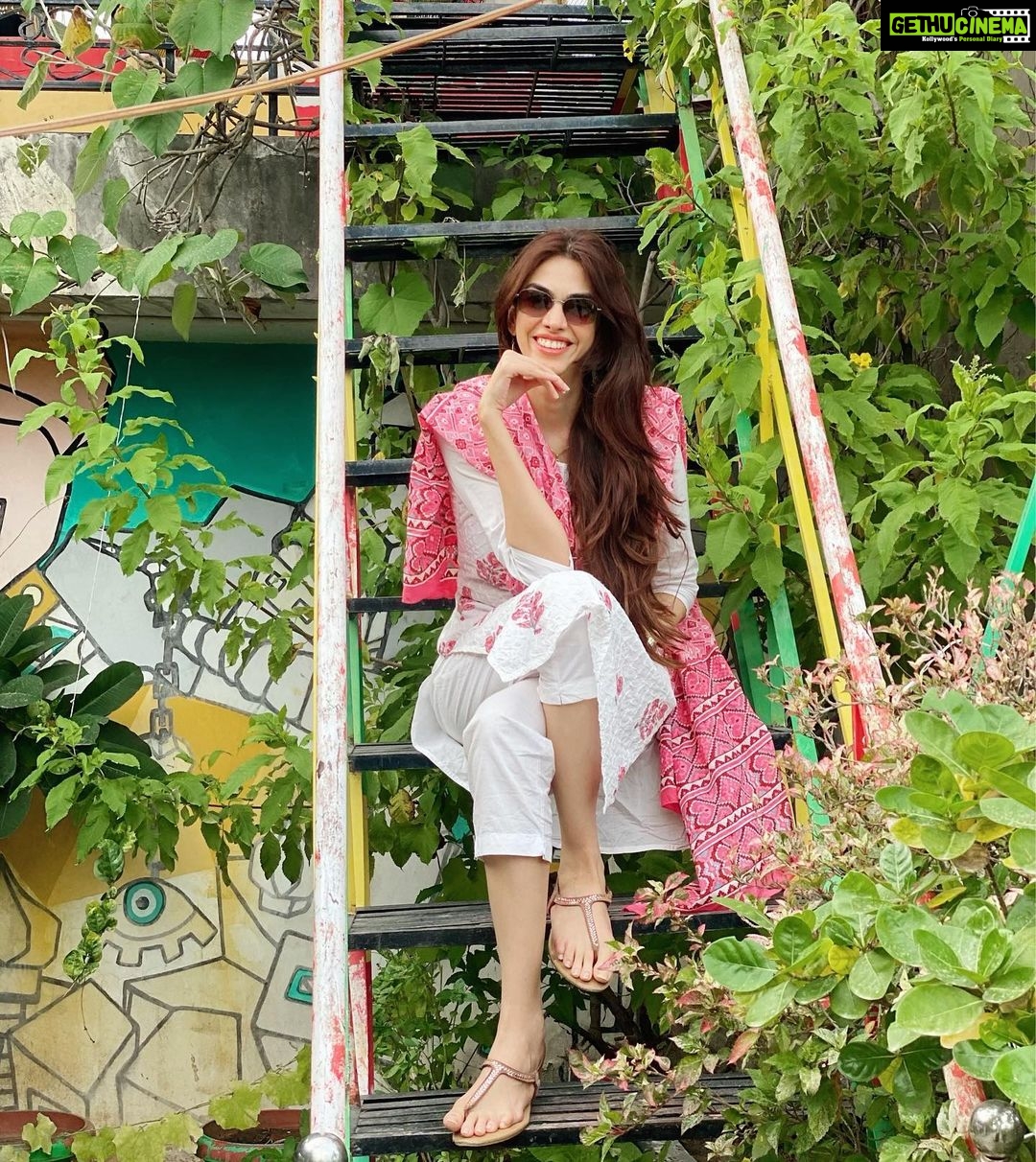 Aditi Vats Instagram - Happy Independence Day! Love for Indian Wear and Elegance calls for a NEW VENTURE, very soon with my @misswheeler_carvlog 🌸🌸🌸 Jaipur, Rajasthan
