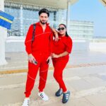 Afsana Khan Instagram - ਭਾਰਤ ਤੋ ਕੁਵੈਤ ਲਈ ਅਫ਼ਸਾਜ਼ ਜੋੜਾ ਹੋਇਆ ਰਵਾਨਾ 💫🙏 @saajzofficial @itsafsanakhan @afsanakhanmusic #afsaajz Chandigarh, India