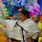 Afsana Khan Instagram - दीदी श्री द्वारा 20 अक्टूबर 2023 को चंडीगढ़ में हुए श्री राधा नाम संकीर्तन की अविस्मरणीय झलकियां......... @bpraak @meera_bachan @itsafsanakhan @saajzofficial