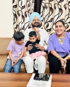 Afsana Khan Instagram - Bappu @sardarbalkaursidhu ❤️ vadda bai @sidhu_moosewala 💔😭 miss u vadde bai 🙏 #justiceforsidhumoosewala