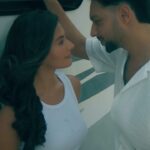 Afsana Khan Instagram - Agg lagge is here to give you another reason to fall in love! ❤️ Listen Now - Link in Bio🎧 #JioSaavn #AggLagge #AfsanaKhan #Saajz #Nirmaan #AmyraDastur #KAFProductions #NewSong #NewRelease