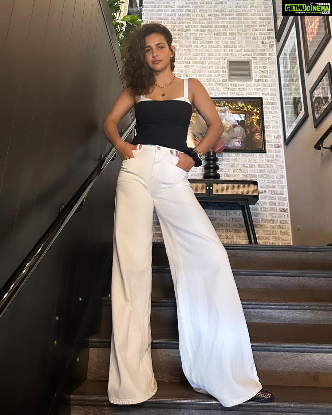 Aisha Sharma Instagram - the fine art of the slow, steady gaze 🫶🏾 West Town Chicago
