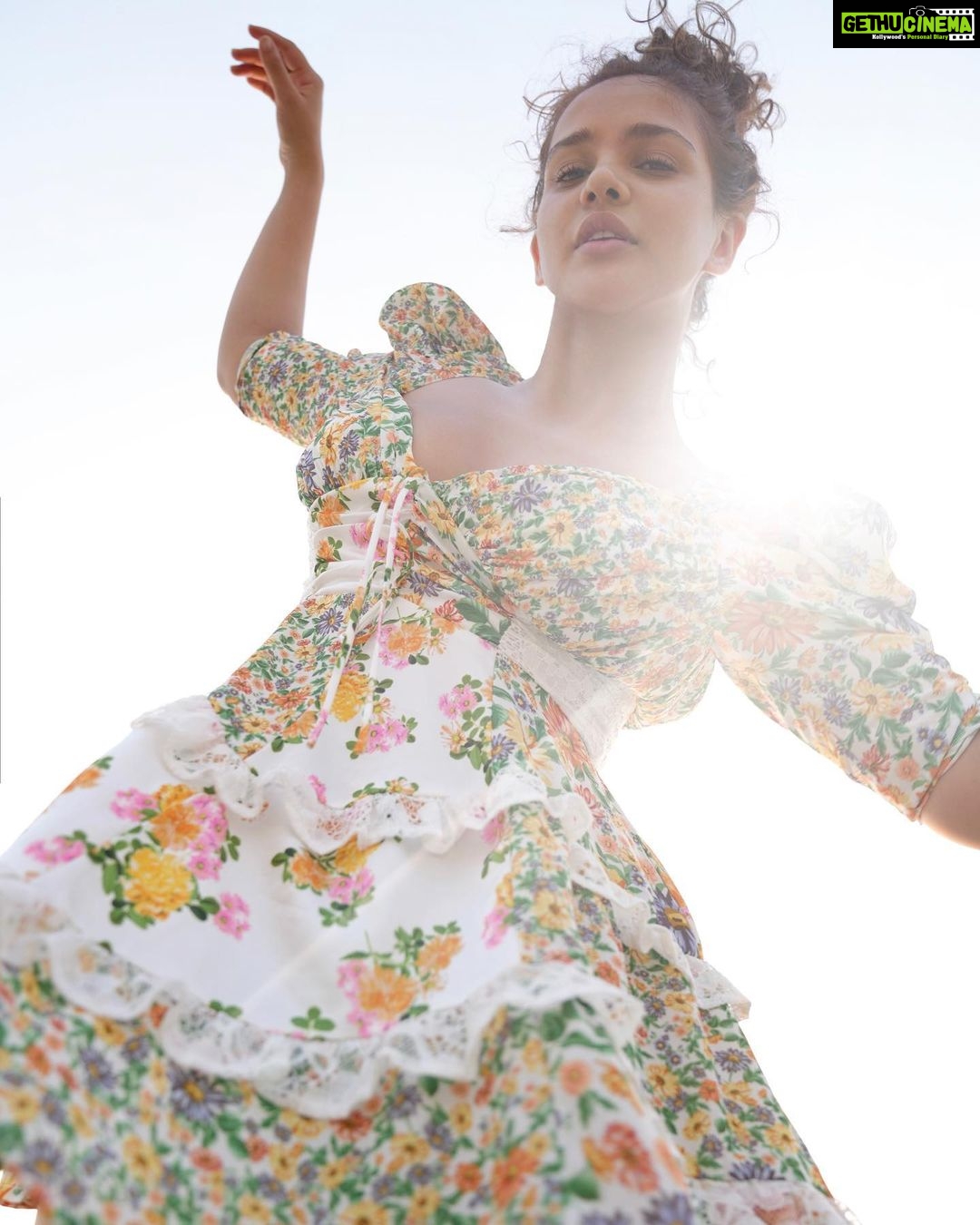 Aisha Sharma Instagram - 💫💫 📸- @mikedesir @forloveandlemons