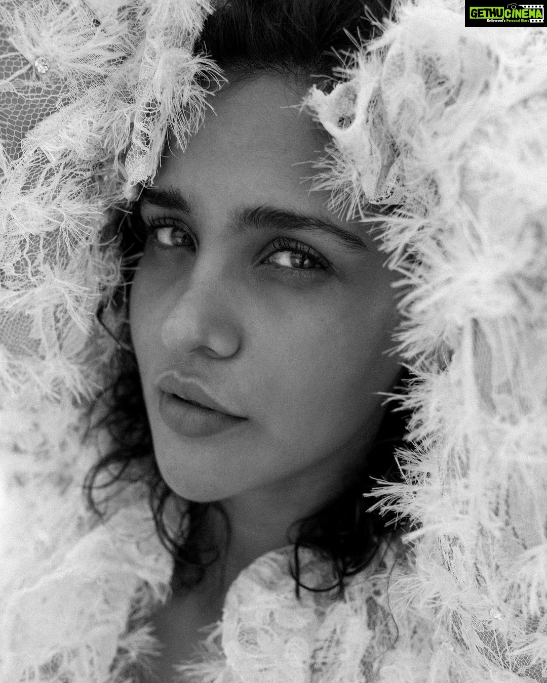 Aisha Sharma Instagram - But you look so good it hurts sometimes 😋