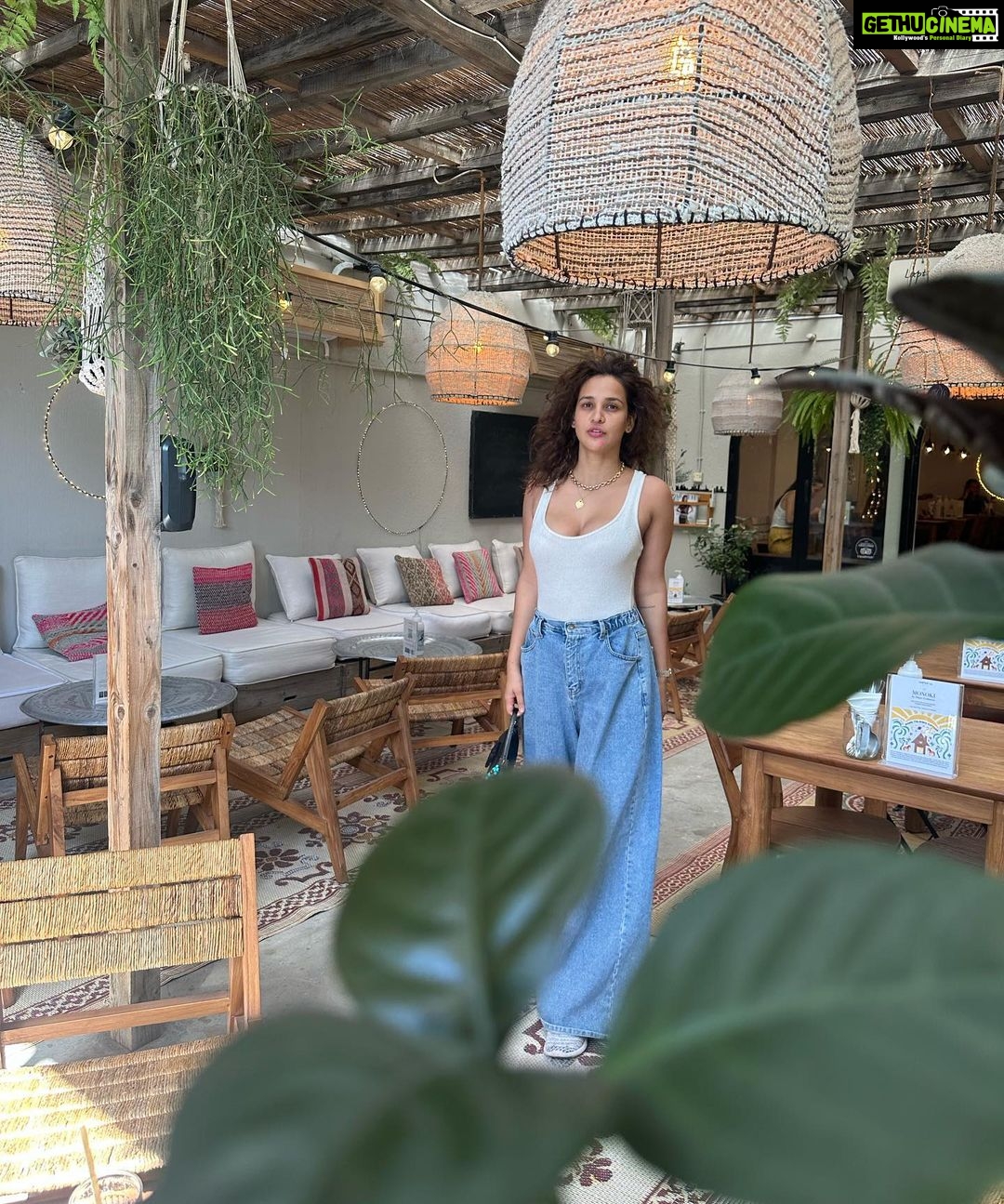 Aisha Sharma Instagram - Off guard !! 💫🫶🏾 La Mer Beach