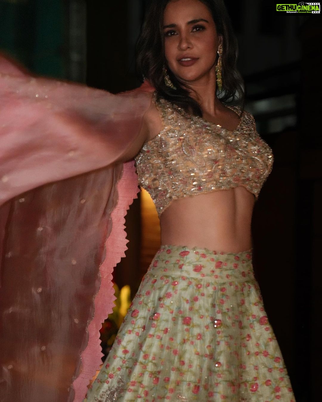 Aisha Sharma Instagram - No one to impress but myself .Keep taking up space .