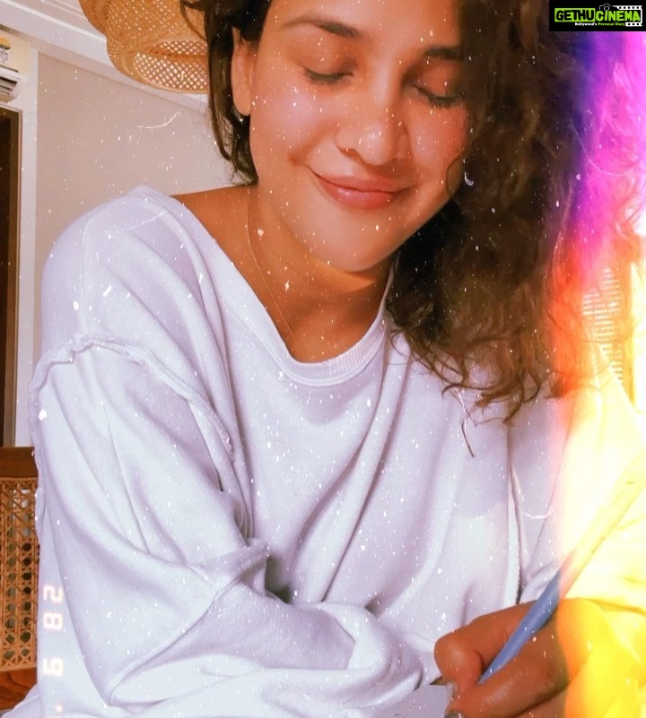 Aisha Sharma Instagram - Life lately 🫥#sunday💚