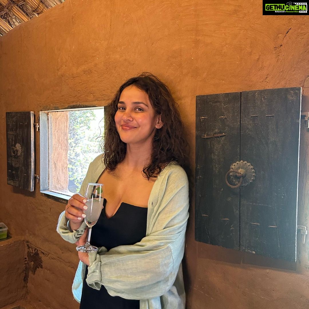 Aisha Sharma Instagram - I hope March is good to you . ❣️ #nofilterneeded #nofilter #rajasthan #aishatravels #traveldiaries