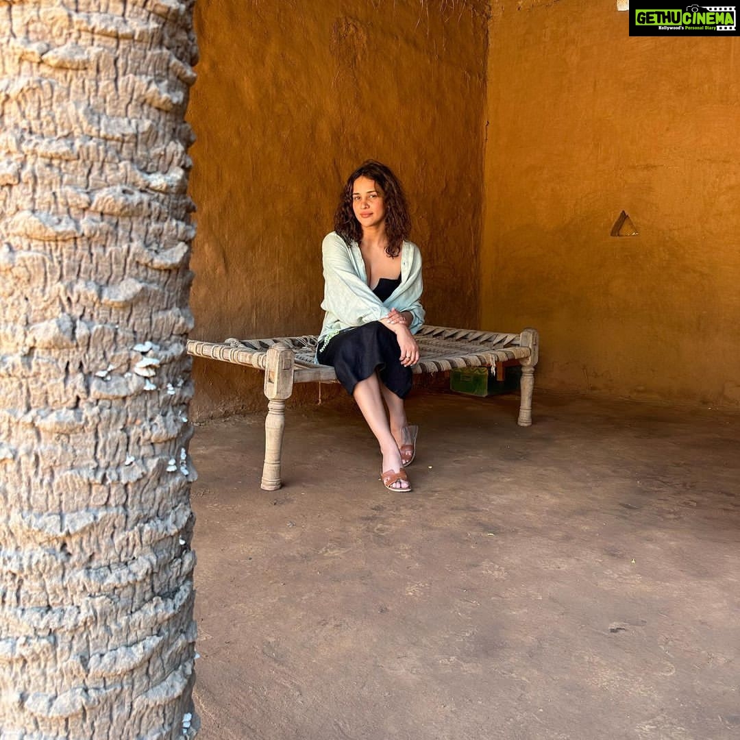 Aisha Sharma Instagram - I hope March is good to you . ❣️ #nofilterneeded #nofilter #rajasthan #aishatravels #traveldiaries