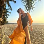 Aisha Sharma Instagram - I am in your mind and on your feed 😉 #nofilter #nofilterneeded #whoneedsafilter #goa 📸- @nehasharmaofficial Goa