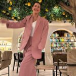 Aisha Sharma Instagram – Choosing authentic over slick 💫✨ #humpdayvibes #nofilterneeded #nofilter