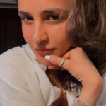 Aisha Sharma Instagram - Mood : Glowing 💫#skincare #skincarewithaisha