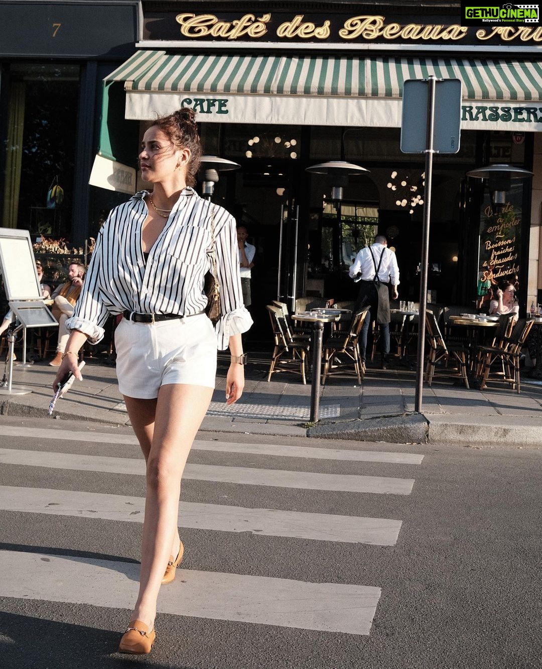 Aisha Sharma Instagram - My life works better when I own the fact that I am not like everybody else 😝 . @bobbies 💫 #france #travel #food #ootd