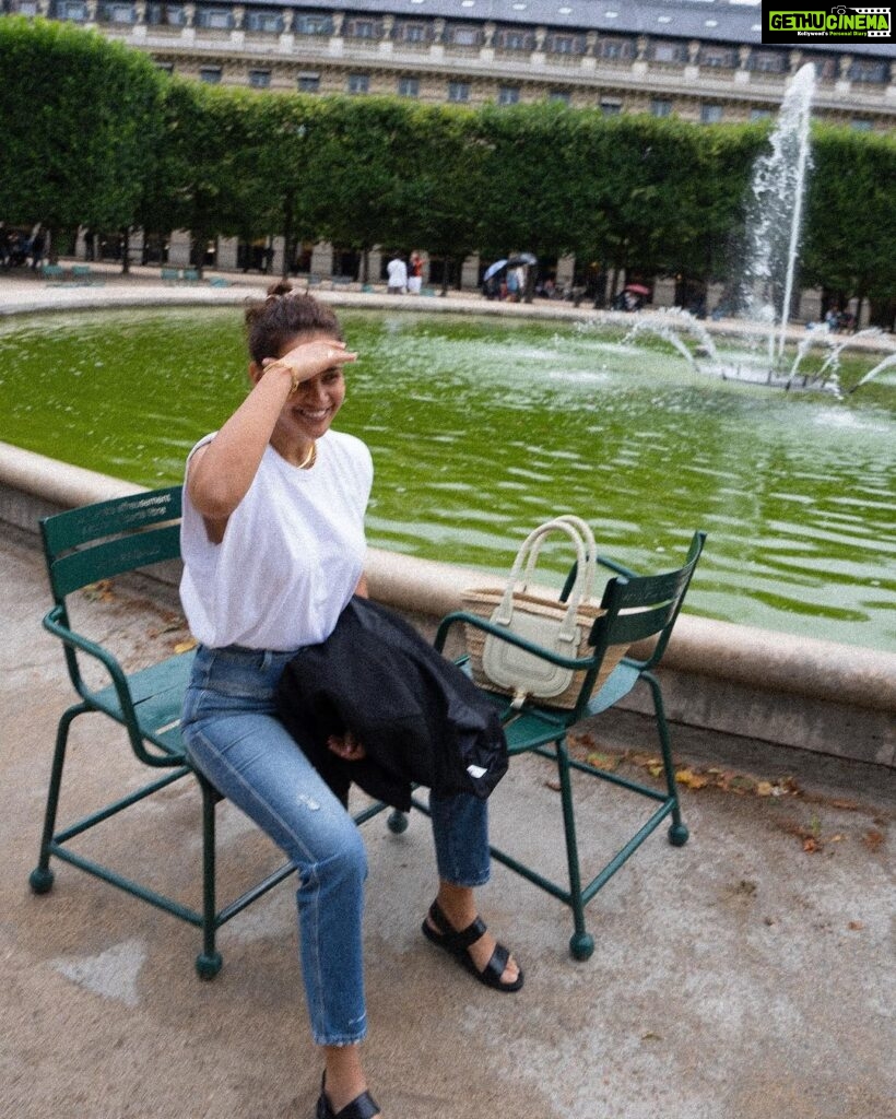 Aisha Sharma Instagram - 💫💫 @closedofficial @flattered #paris #france #travel #photooftheday #denim
