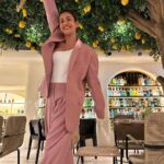 Aisha Sharma Instagram - Choosing authentic over slick 💫✨ #humpdayvibes #nofilterneeded #nofilter