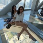 Aisha Sharma Instagram - Bonjour October 💕👯‍♀️ #sharmasisters #dubai #travel #siblings Sky Views Observatory