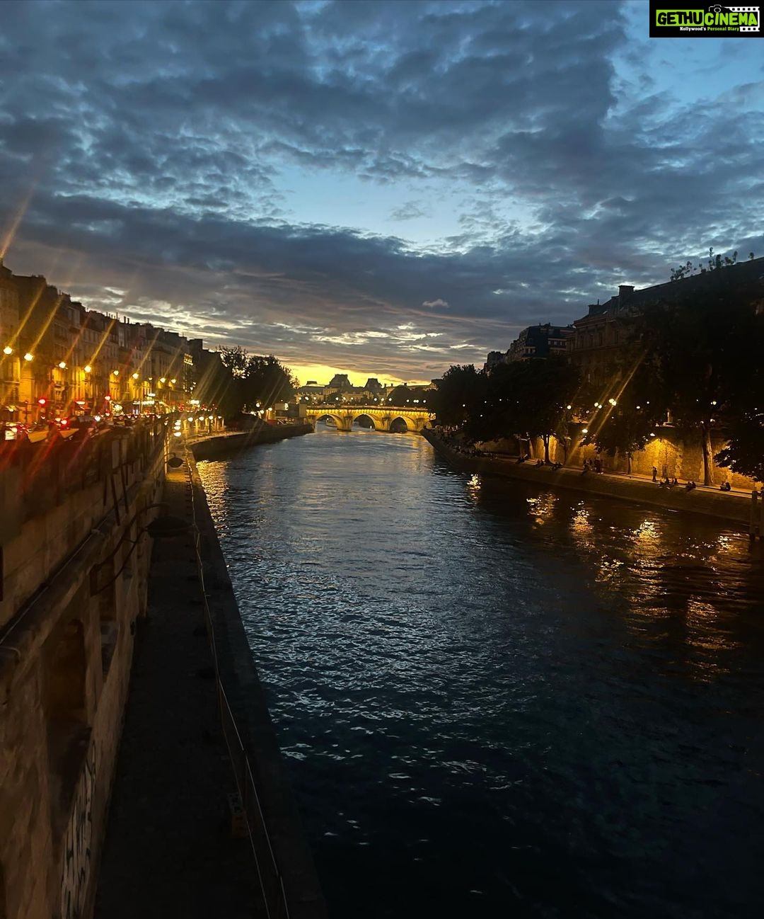 Aisha Sharma Instagram - Open up your mindset to one of abundance—and see what happens! #paris #france #aishainparis #travel #travelphotography #photooftheday đŸ“¸- @mikedesir
