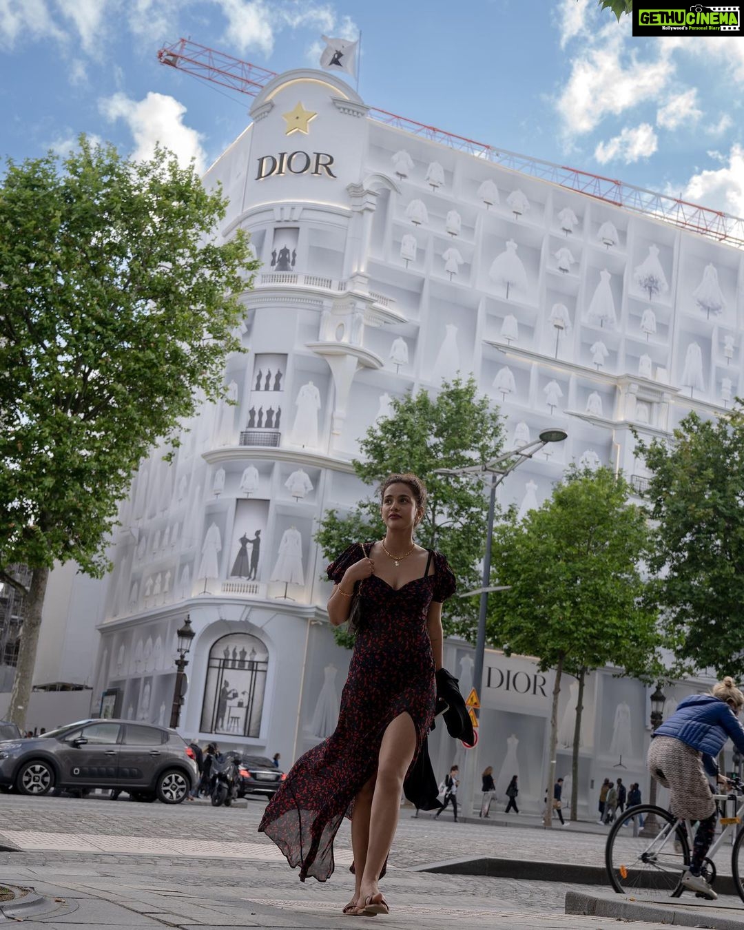 Aisha Sharma Instagram - "Paris is not a city; it's a world." -King Francis And what a dreamy world it indeed is . #paris #travel #dreamy #aishatravels #travelphotography #travellife