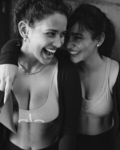 Aisha Sharma Instagram - Around neha I am bouncing off the walls like a kid who’s eaten too much sugar 😆🤓 . That’s us #sharmasisters 
@nehasharmaofficial 
📸 - @mikedesir #blacknwhite #photograph #siblings #bestfriends #bestie #ﬁtness